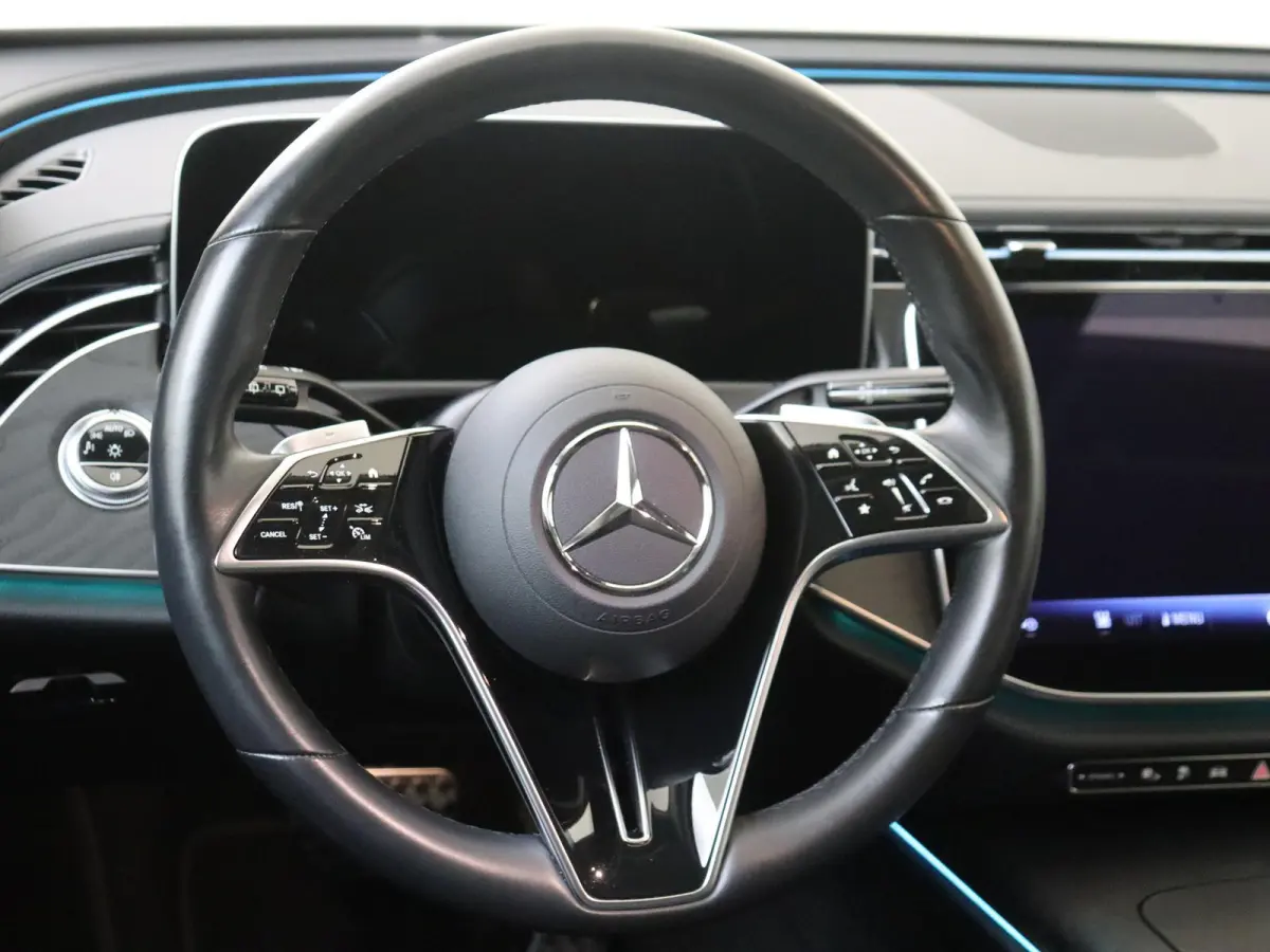 300 e Luxury Line