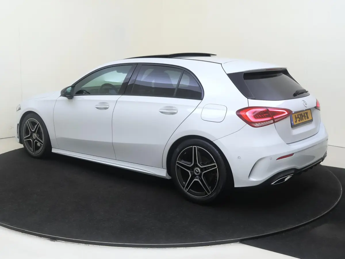 180 Business Solution AMG / Panoramadak/ Memory/ Sfeerverlichting