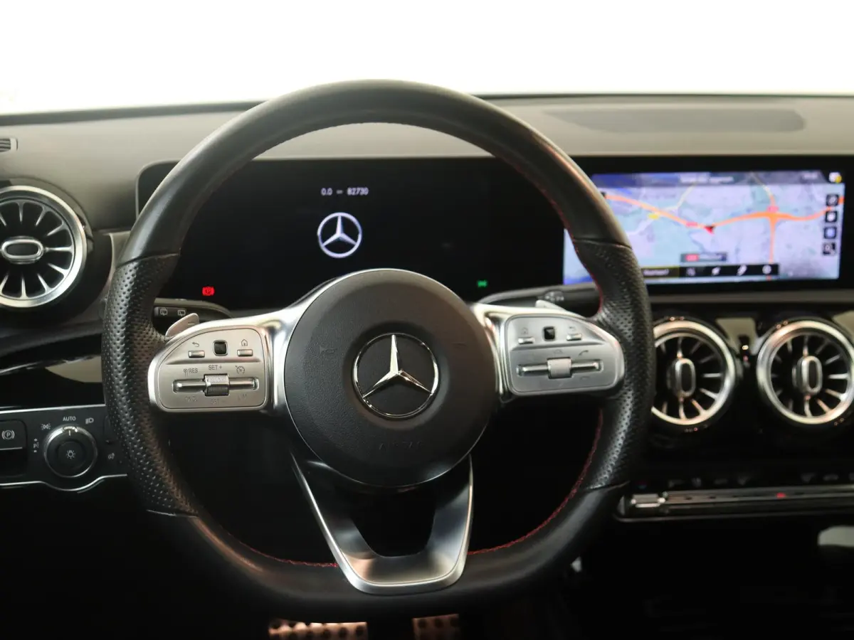 180 Business Solution AMG / Panoramadak/ Memory/ Sfeerverlichting