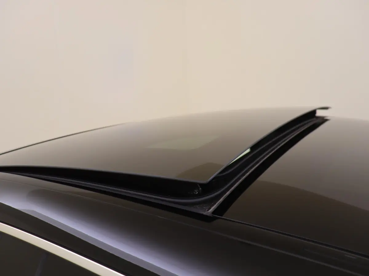 350+ Launch Edition AMG Line 91 kWh / AMG/ Panoramadak/ Memory/ SoH 100%/