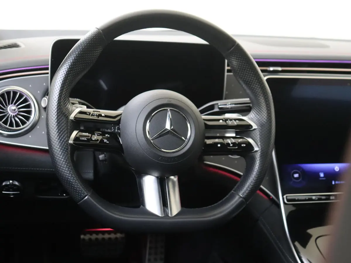 350+ Launch Edition AMG Line 91 kWh / AMG/ Panoramadak/ Memory/ SoH 100%/