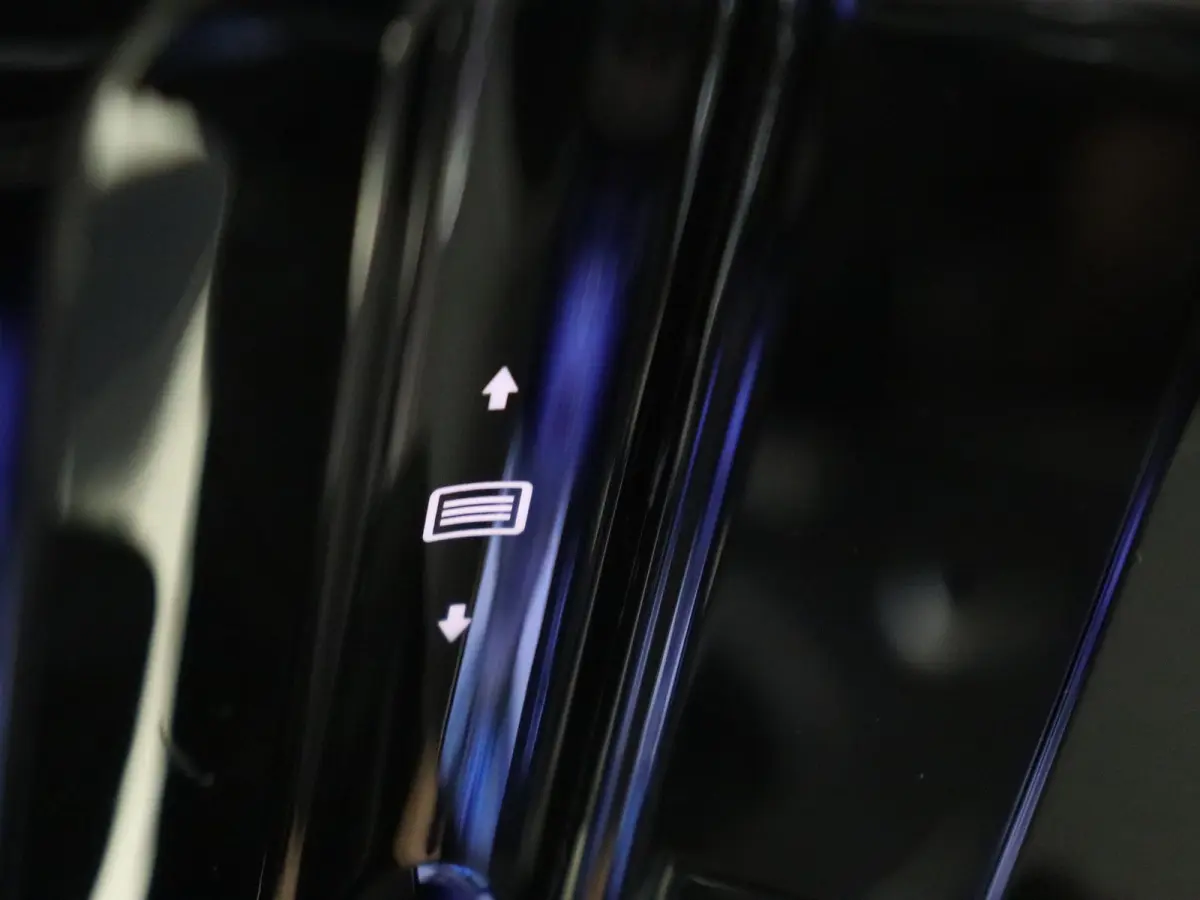 350+ Launch Edition AMG Line 91 kWh / AMG/ Panoramadak/ Memory/ SoH 100%/