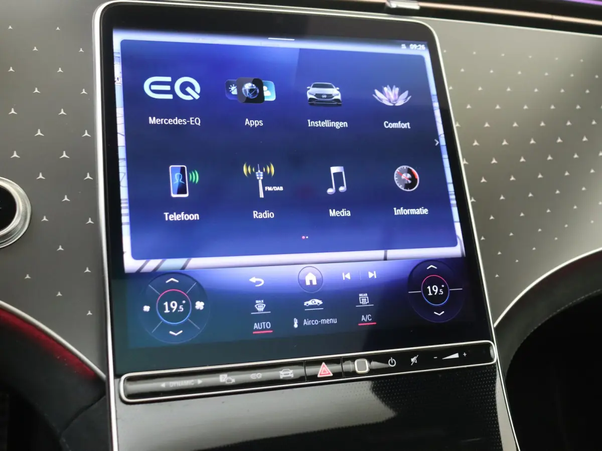 350+ Launch Edition AMG Line 91 kWh / AMG/ Panoramadak/ Memory/ SoH 100%/