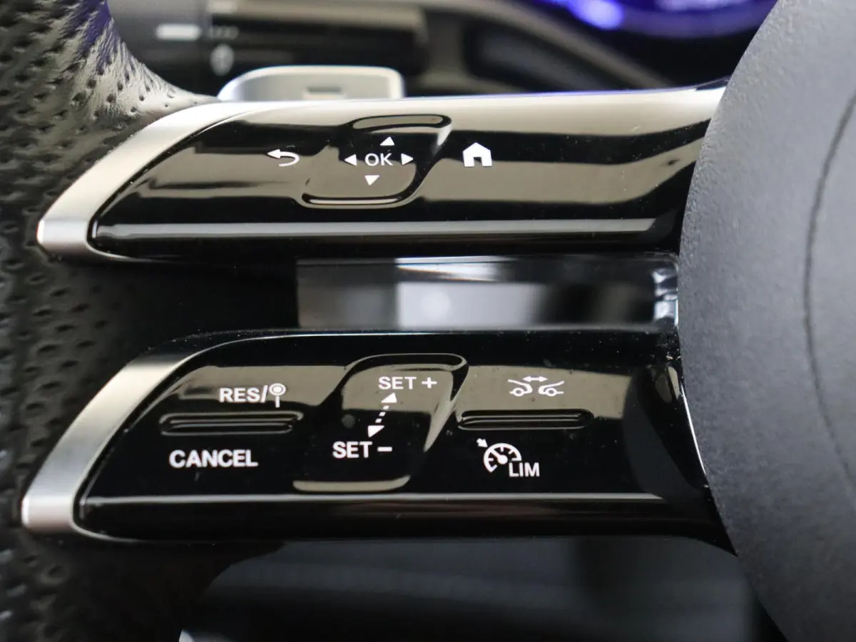 350+ Launch Edition AMG Line 91 kWh / AMG/ Panoramadak/ Memory/ SoH 100%/