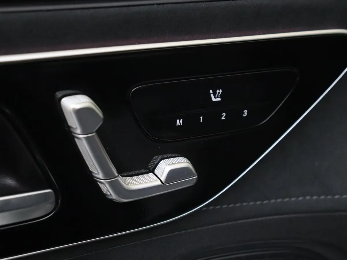350+ Launch Edition AMG Line 91 kWh / AMG/ Panoramadak/ Memory/ SoH 100%/