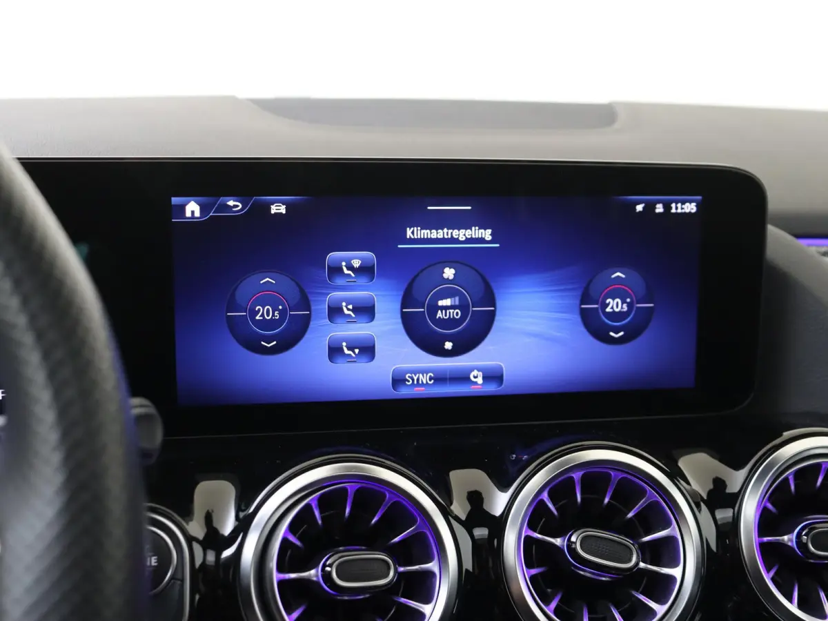 180 AMG Line / 360Graden-Camera / Panoramadak / Sfeerverlichting /