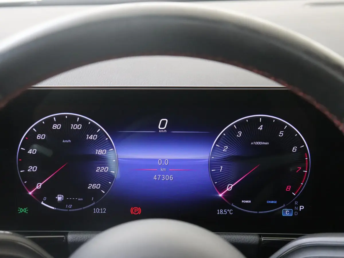 180 AMG Line / 360Graden-Camera / Panoramadak / Sfeerverlichting /