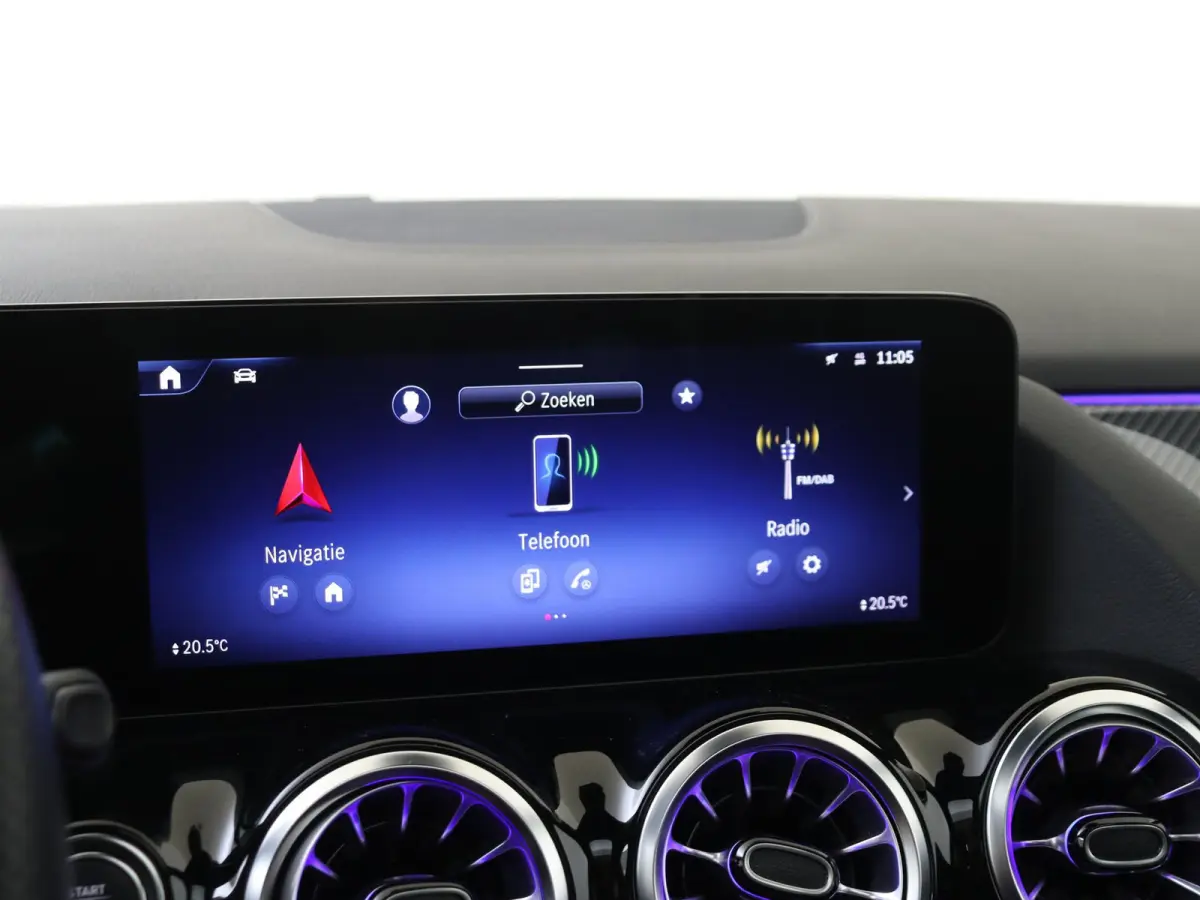 180 AMG Line / 360Graden-Camera / Panoramadak / Sfeerverlichting /