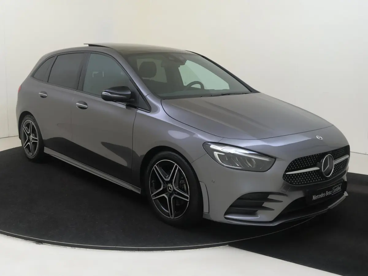 180 AMG Line / 360Graden-Camera / Panoramadak / Sfeerverlichting /