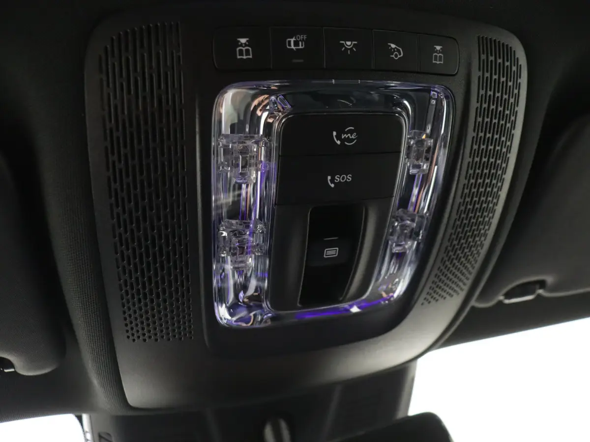 180 AMG Line / 360Graden-Camera / Panoramadak / Sfeerverlichting /