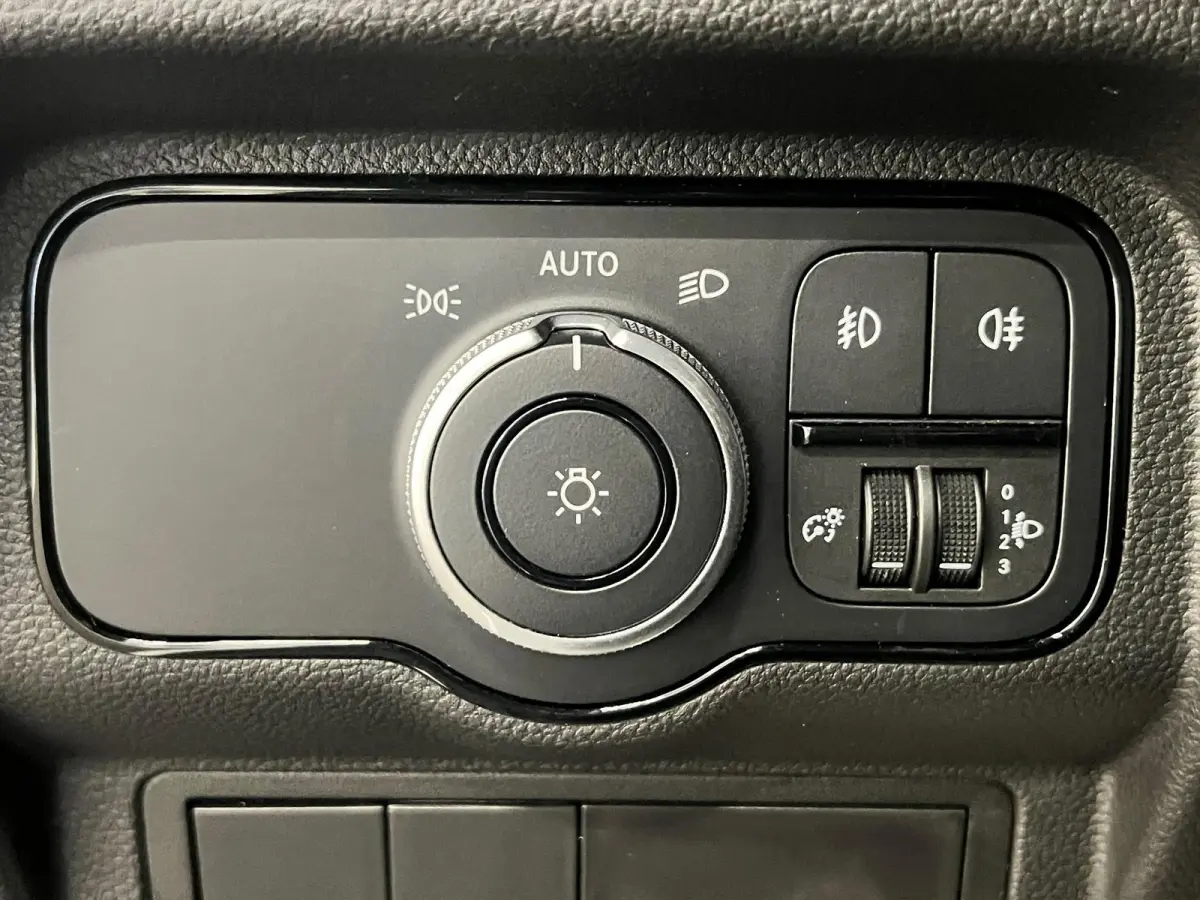 110 CDI Base Airco