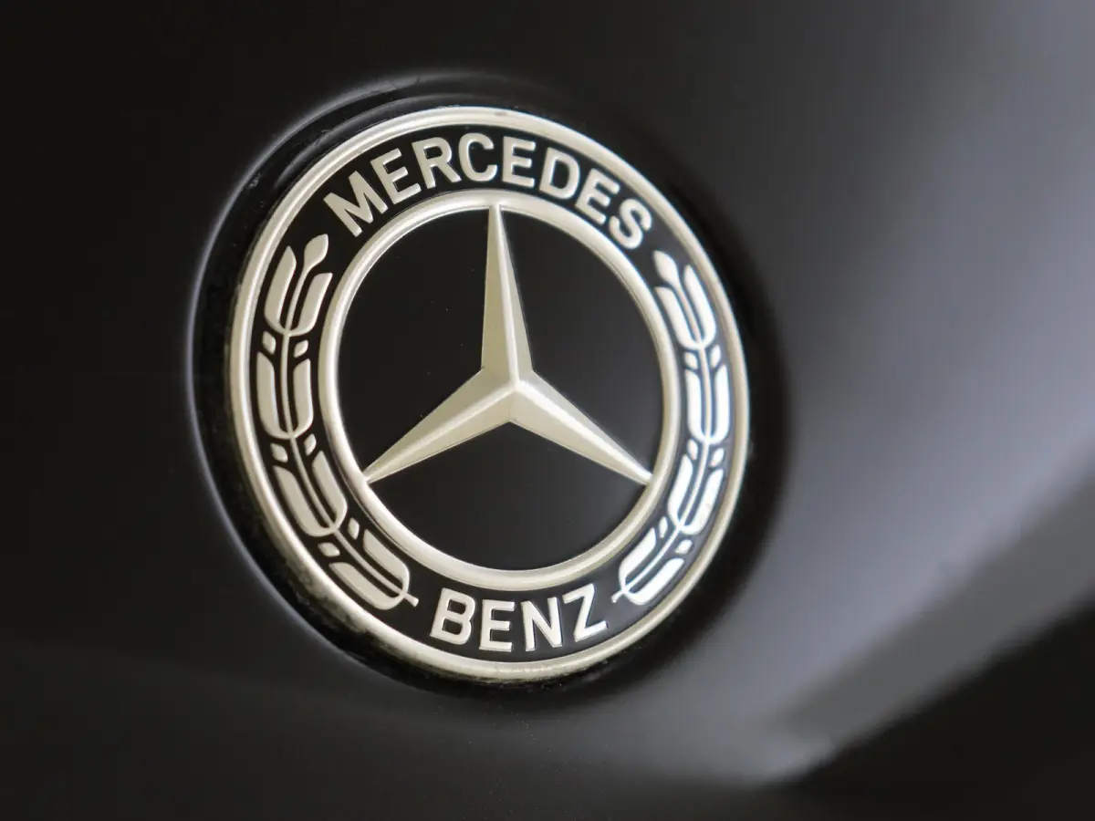 AMG 63 S 4MATIC+ / Panoramadak/ 22 inch/ Burmester/ Memory/ Carbon int. + stuur/ Stoelverwarming V+A