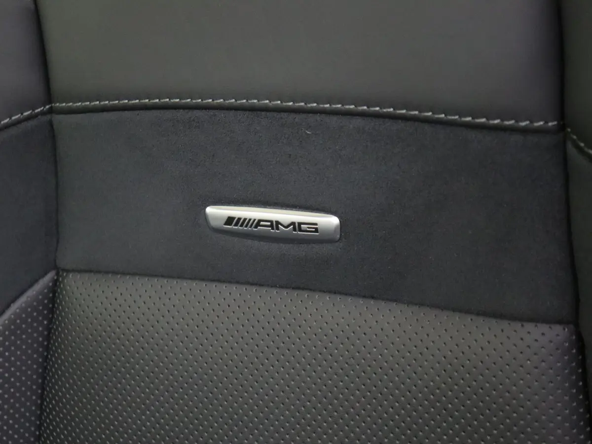AMG 63 S 4MATIC+ / Panoramadak/ 22 inch/ Burmester/ Memory/ Carbon int. + stuur/ Stoelverwarming V+A