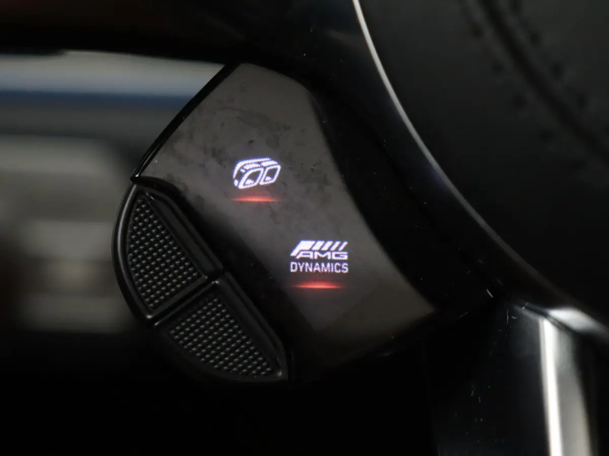 AMG 63 S 4MATIC+ / Panoramadak/ 22 inch/ Burmester/ Memory/ Carbon int. + stuur/ Stoelverwarming V+A