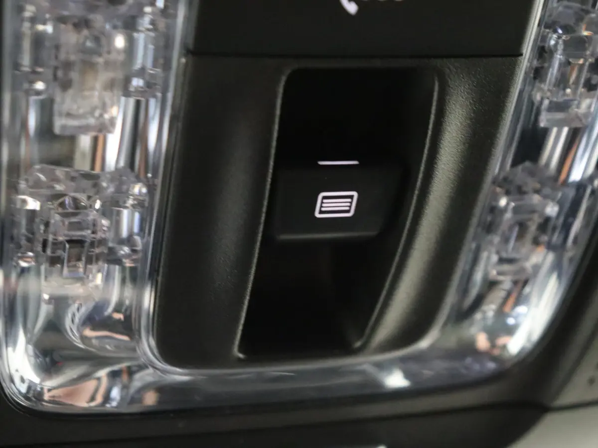 AMG 63 S 4MATIC+ / Panoramadak/ 22 inch/ Burmester/ Memory/ Carbon int. + stuur/ Stoelverwarming V+A