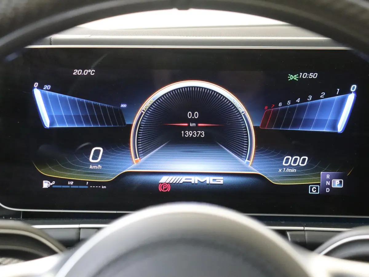 AMG 63 S 4MATIC+ / Panoramadak/ 22 inch/ Burmester/ Memory/ Carbon int. + stuur/ Stoelverwarming V+A