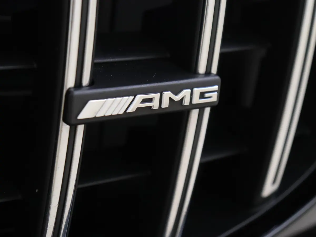 AMG 63 S 4MATIC+ / Panoramadak/ 22 inch/ Burmester/ Memory/ Carbon int. + stuur/ Stoelverwarming V+A