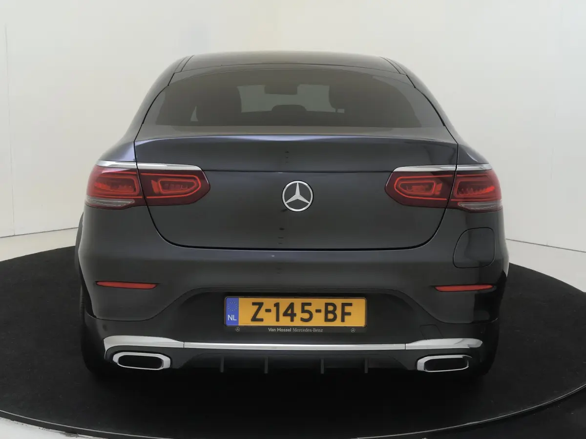 300e 4MATIC Premium Plus / AMG/ 20 inch/ Stoelverwarming V+A/ AIRMATIC/ Burmester