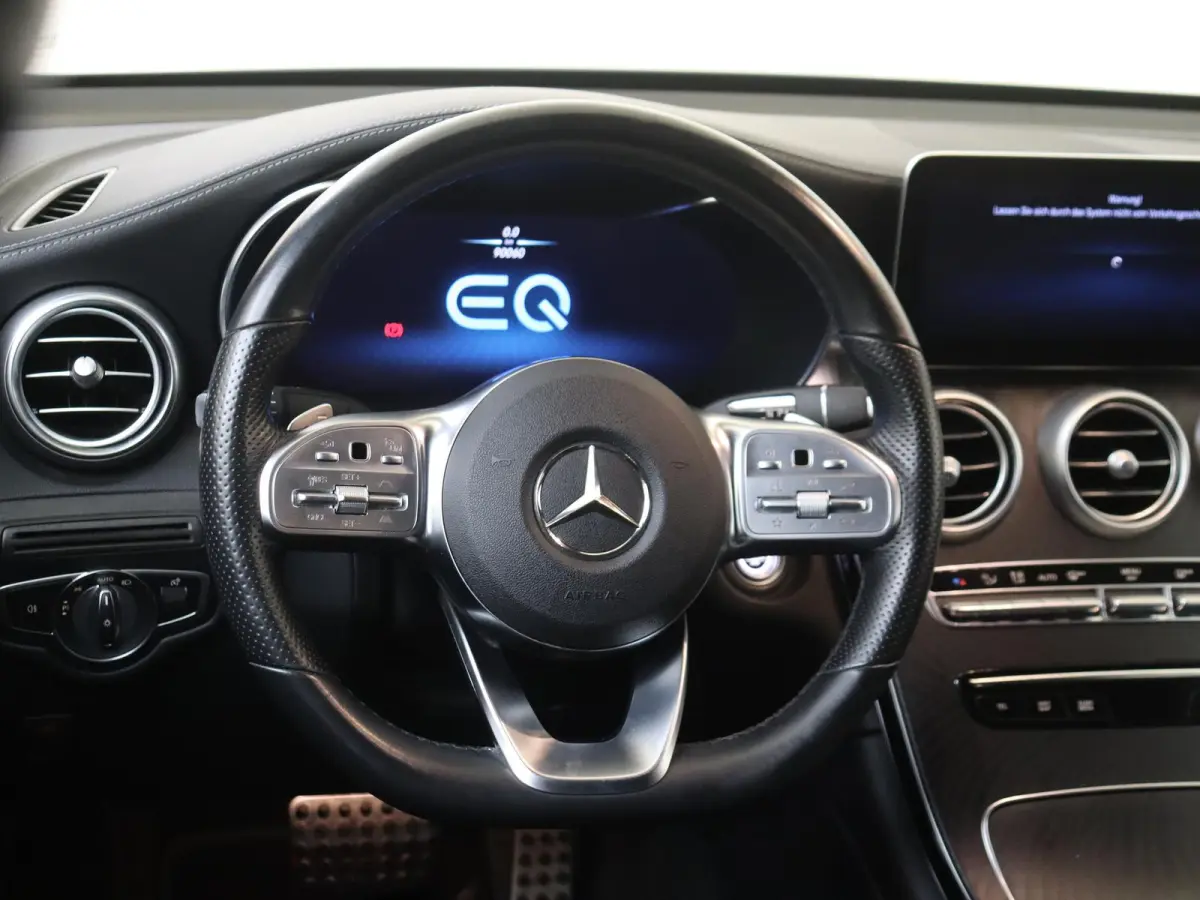 300e 4MATIC Premium Plus / AMG/ 20 inch/ Stoelverwarming V+A/ AIRMATIC/ Burmester