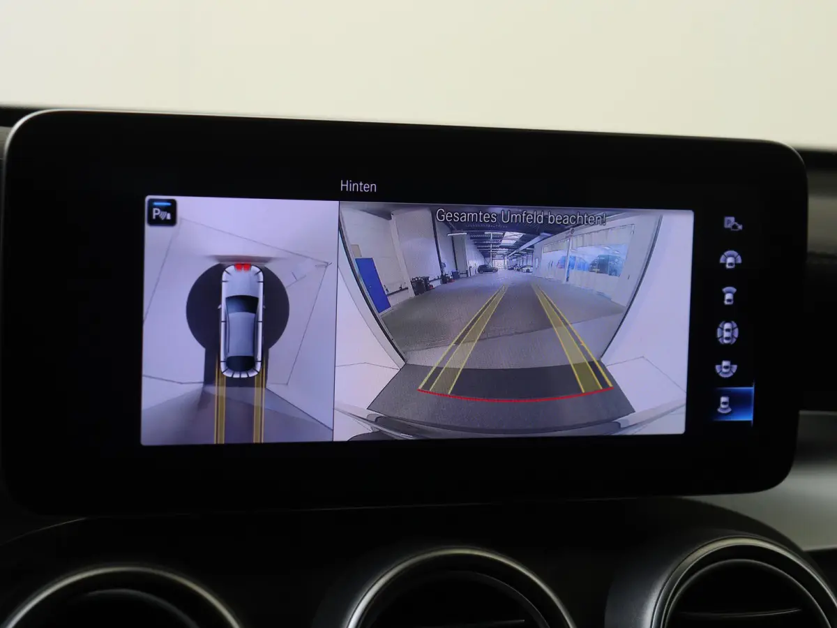 300e 4MATIC Premium Plus / AMG/ 20 inch/ Stoelverwarming V+A/ AIRMATIC/ Burmester