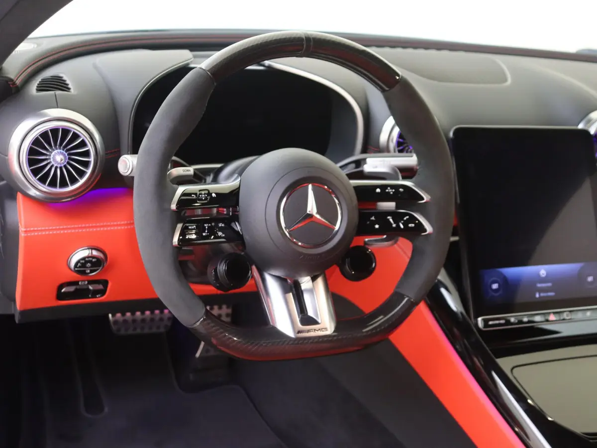 Roadster AMG 43 / V8 Styling/ 21 inch/ Burmester/ Stoelverwarming- & Ventilatie/ Perf. uitlaat
