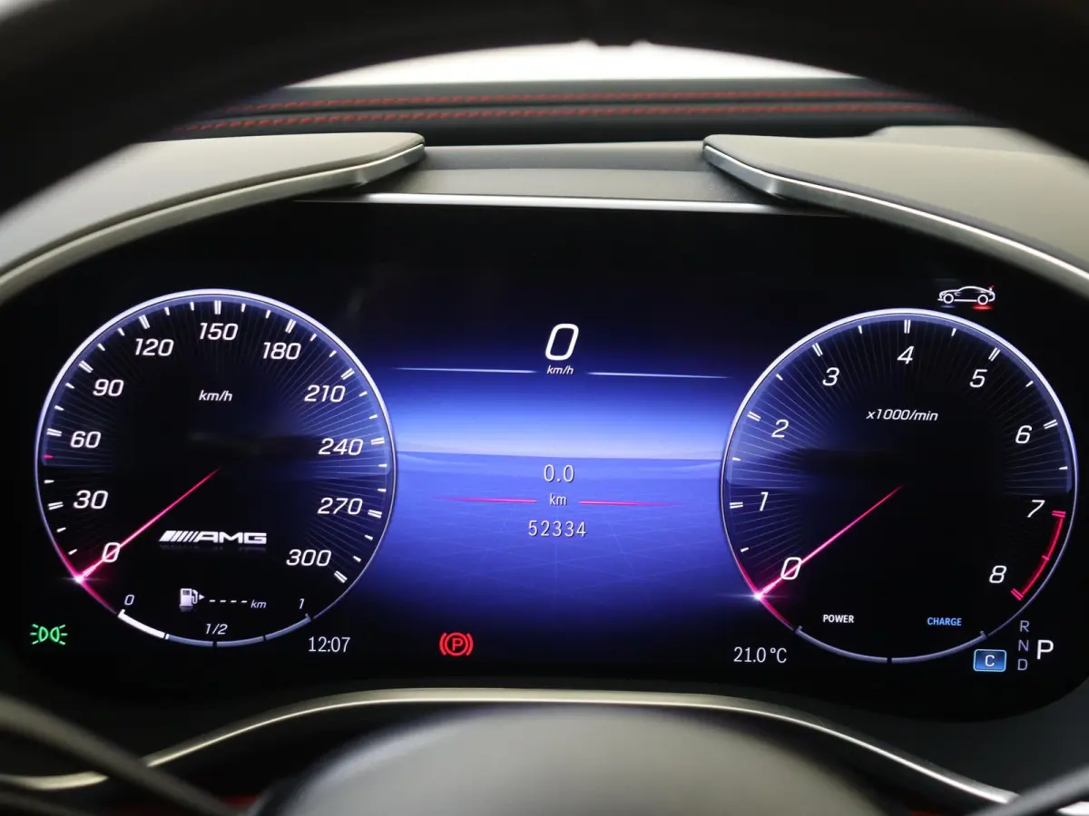 Roadster AMG 43 / V8 Styling/ 21 inch/ Burmester/ Stoelverwarming- & Ventilatie/ Perf. uitlaat