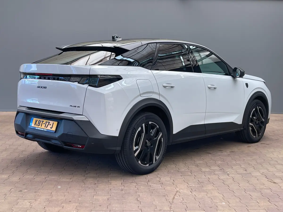 1.6 plug-in Hybrid 225 GT Climate | Adaptive Cruise | Navigatie | Apple Carplay/Android auto | Camera 360