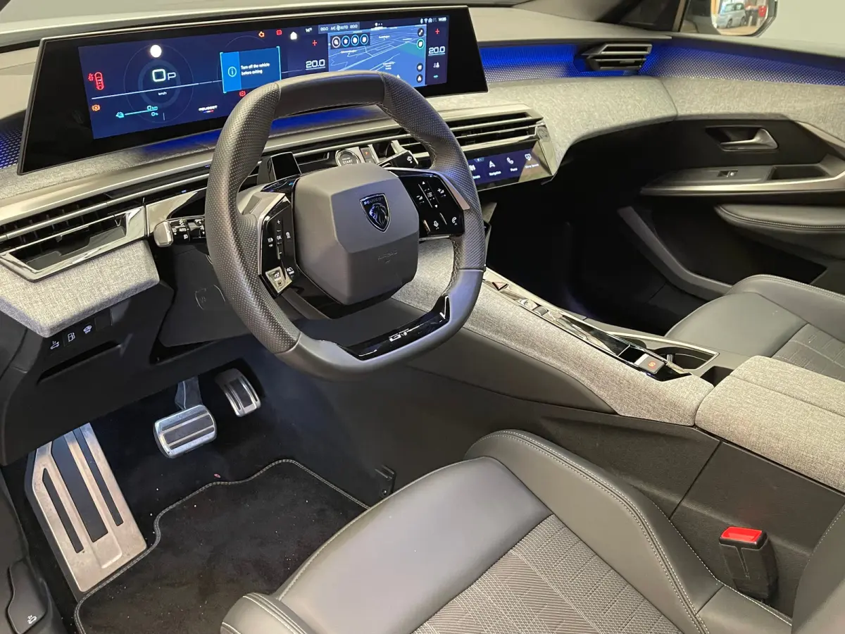 1.6 plug-in Hybrid 225 GT Climate | Adaptive Cruise | Navigatie | Apple Carplay/Android auto | Camera 360