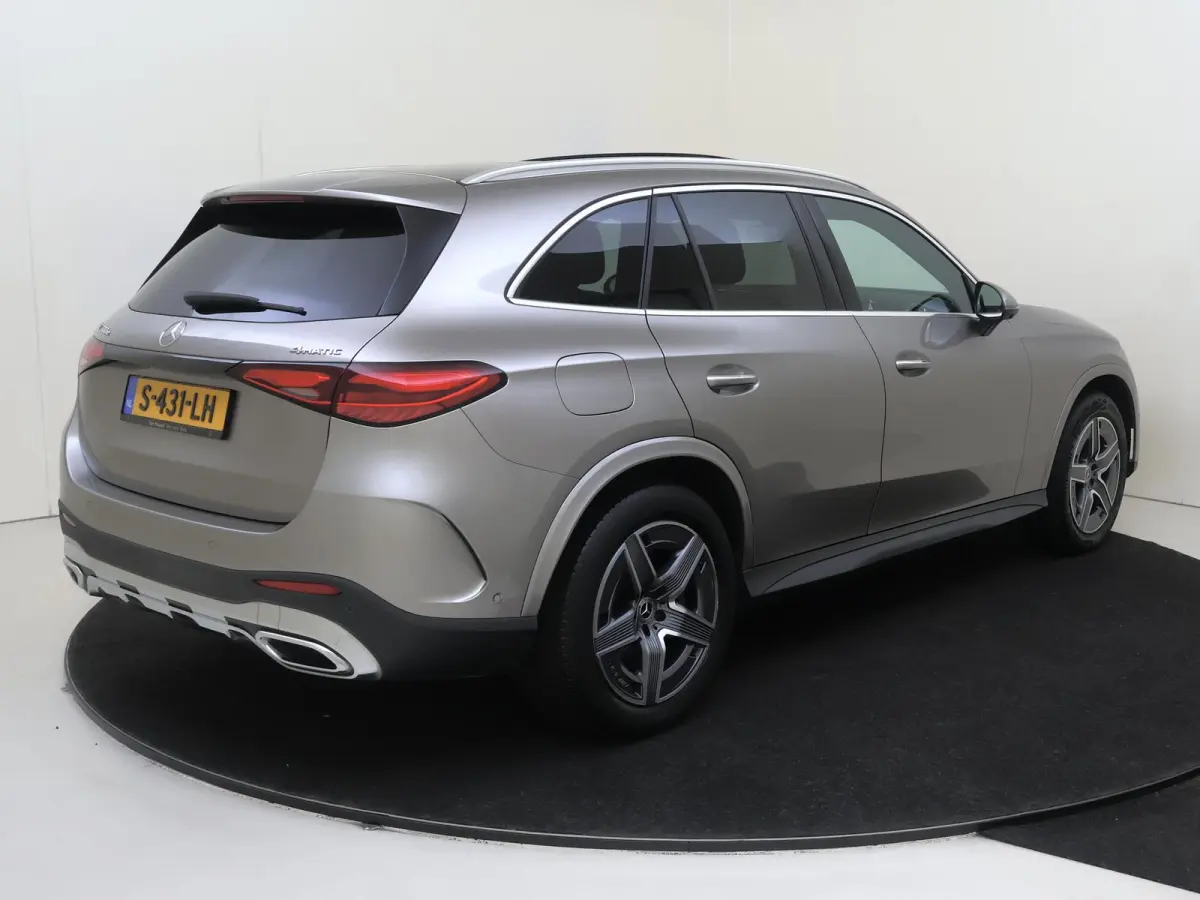 4MATIC AMG Line Premium/ AIRMATIC/ Achterasbesturing/ Memory/ Panoramadak / 360 Camera/ Digital Light