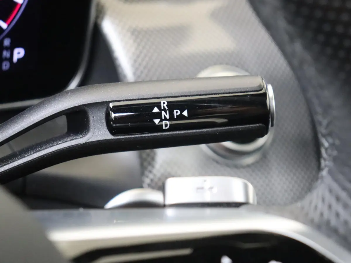 4MATIC AMG Line Premium/ AIRMATIC/ Achterasbesturing/ Memory/ Panoramadak / 360 Camera/ Digital Light