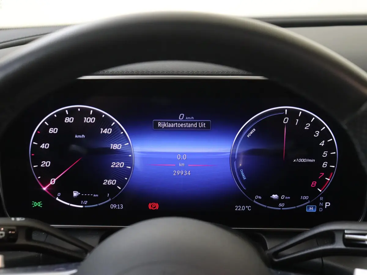 4MATIC AMG Line Premium/ AIRMATIC/ Achterasbesturing/ Memory/ Panoramadak / 360 Camera/ Digital Light
