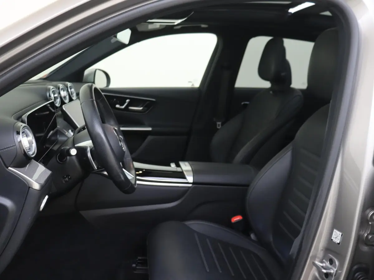 4MATIC AMG Line Premium/ AIRMATIC/ Achterasbesturing/ Memory/ Panoramadak / 360 Camera/ Digital Light