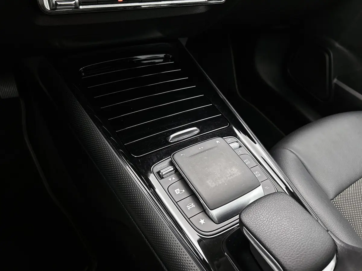 200 AMG | PANO | GOED ONDERH | STOELVERW | CARPLAY | ACHTERCAM | CRUISE | ETC