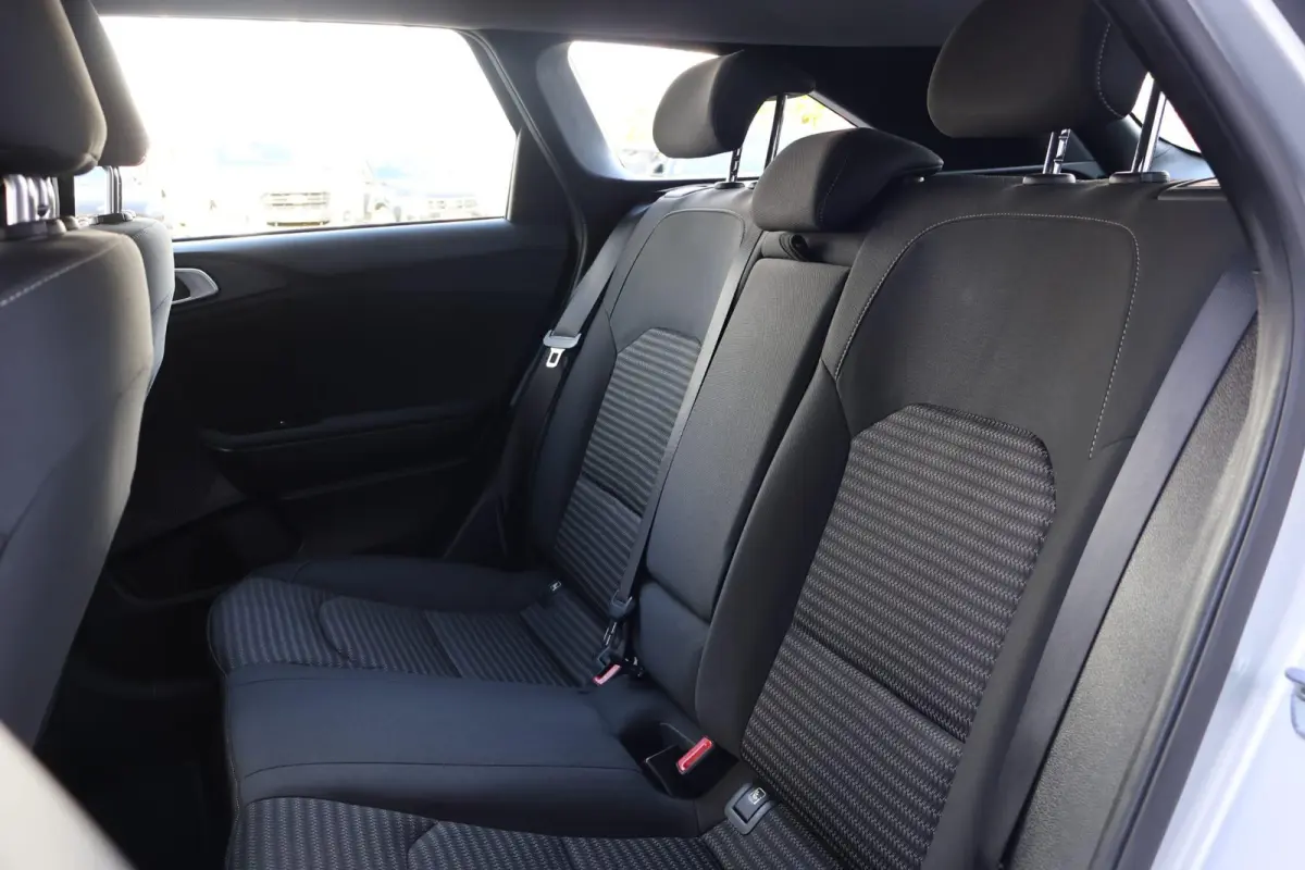 1.0 T-GDi DynamicLine | Cruise Control | Navigatie | Camera | Climate Control | Apple Carplay/Android Auto |