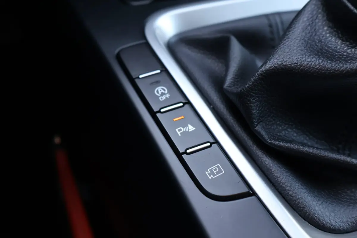 1.0 T-GDi DynamicLine | Cruise Control | Navigatie | Camera | Climate Control | Apple Carplay/Android Auto |