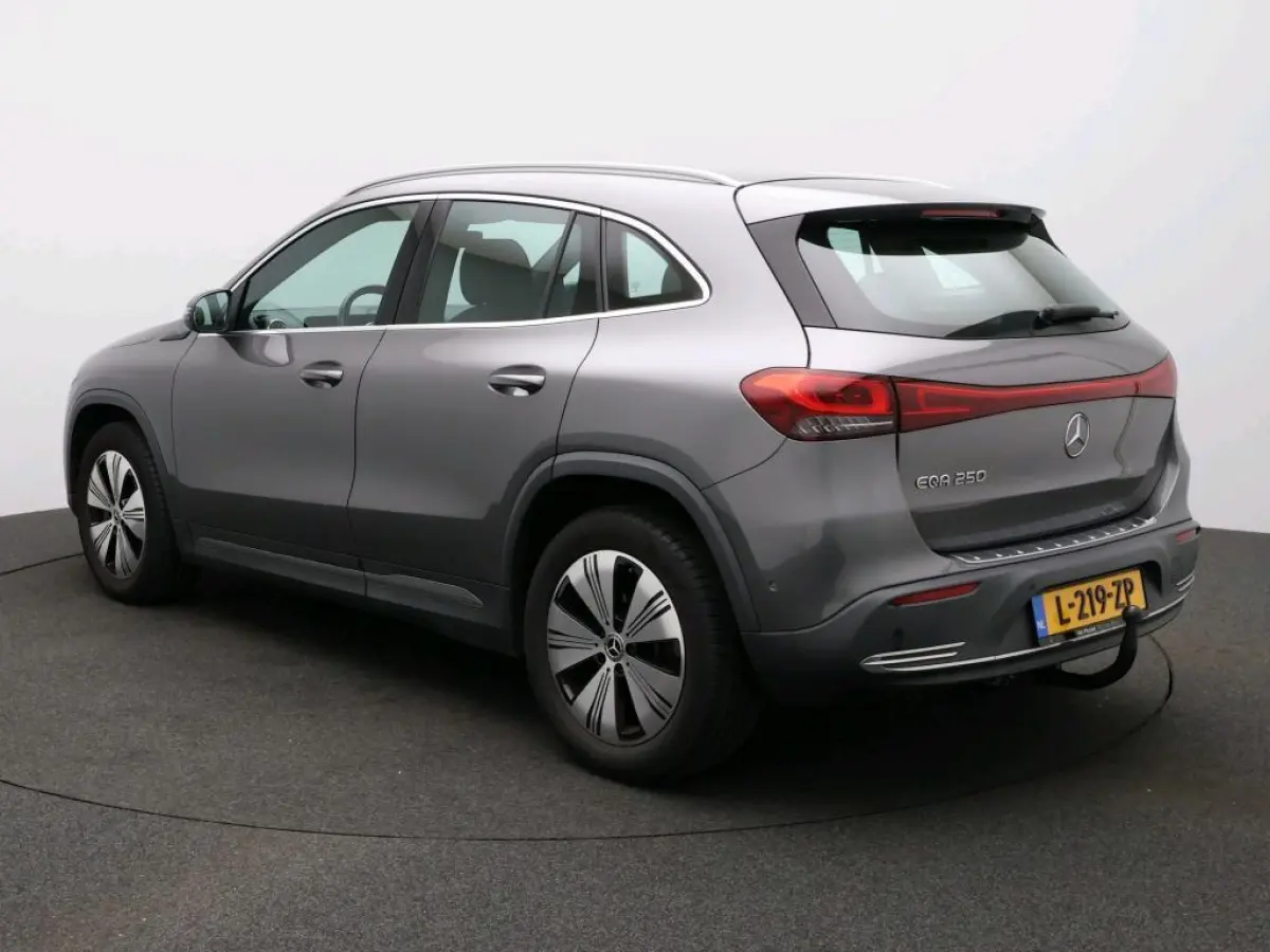 250 Business Solution Luxury 67 kWh