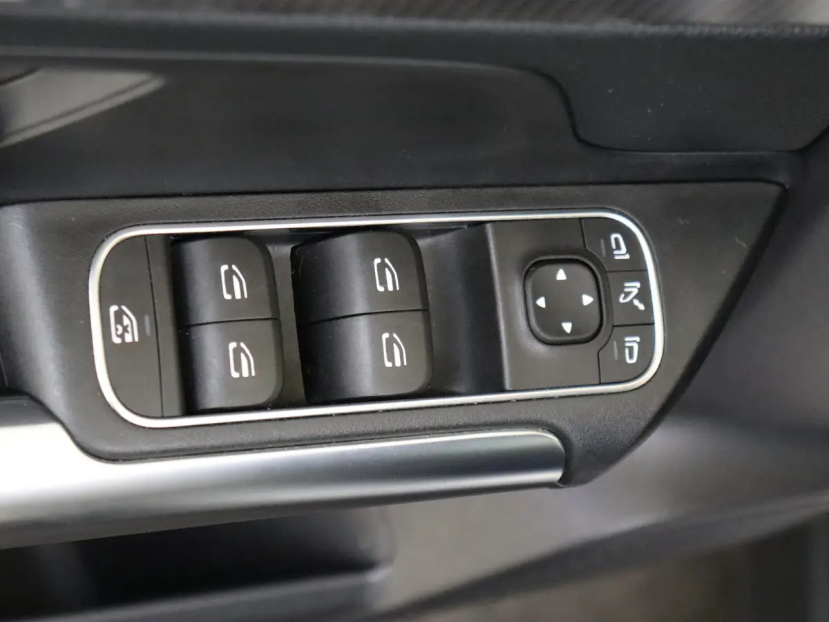 250 Business Solution Luxury 67 kWh