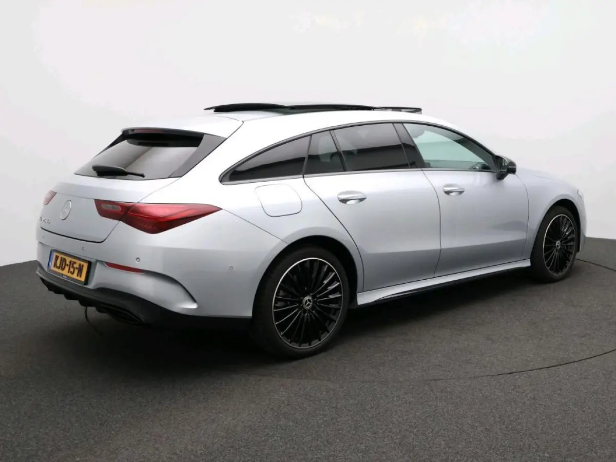250 e Business Solution AMG Panoramadak / Memory Seats / Nightpakket / 19'' Multispaak / 360 Camera /