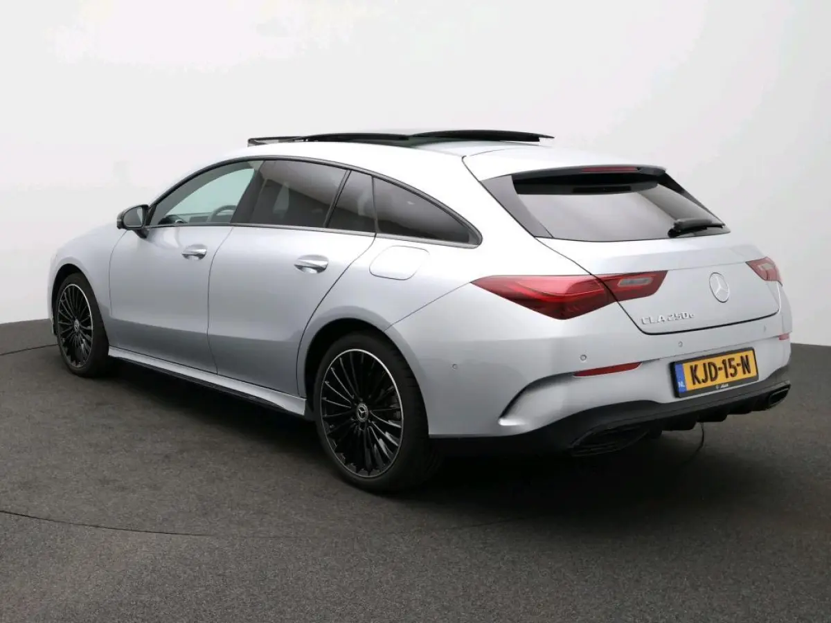 250 e Business Solution AMG Panoramadak / Memory Seats / Nightpakket / 19'' Multispaak / 360 Camera /