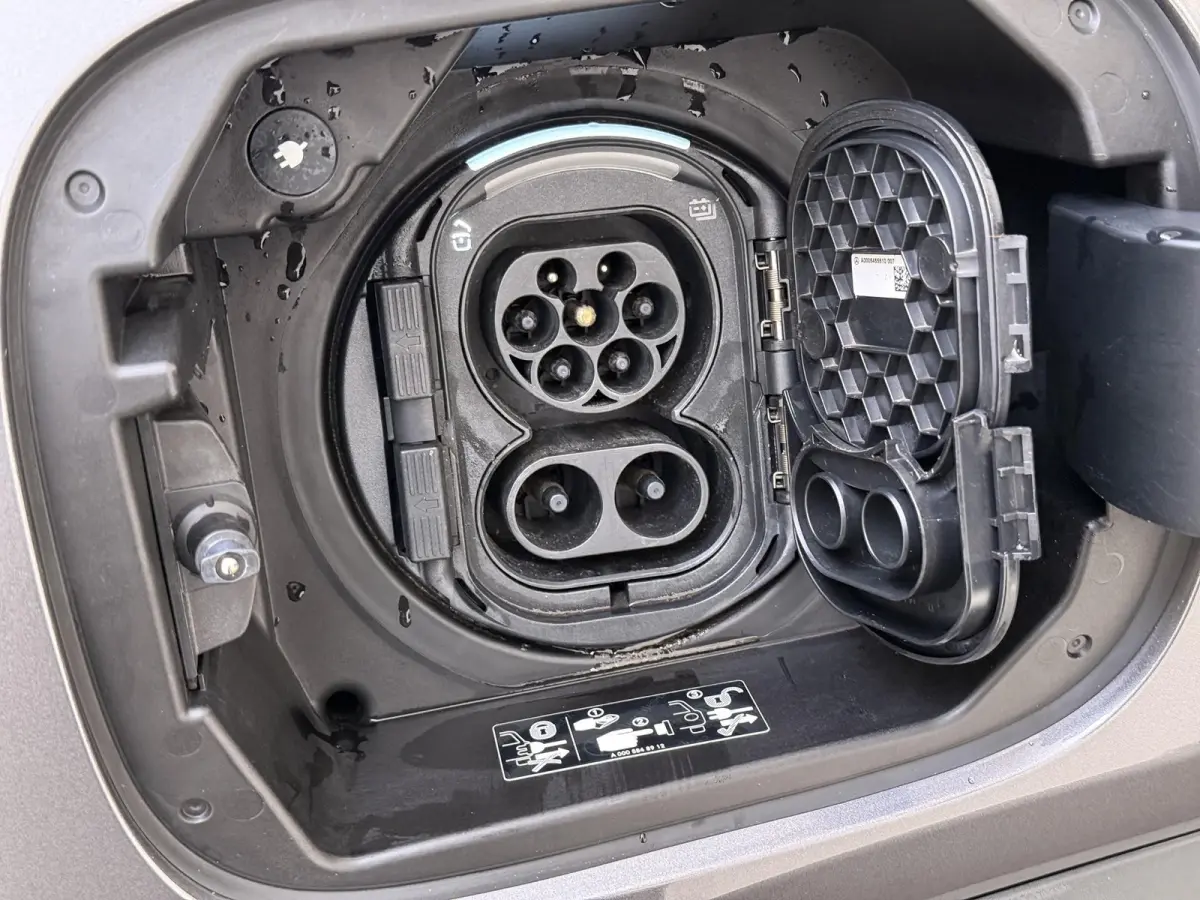 250 Business Solution AMG 67 kWh / Night/ Sfeerverlichting/ 95% SoH