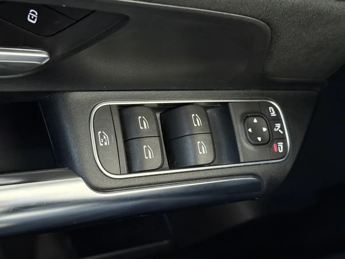 250 Business Solution AMG 67 kWh / Night/ Sfeerverlichting/ 95% SoH