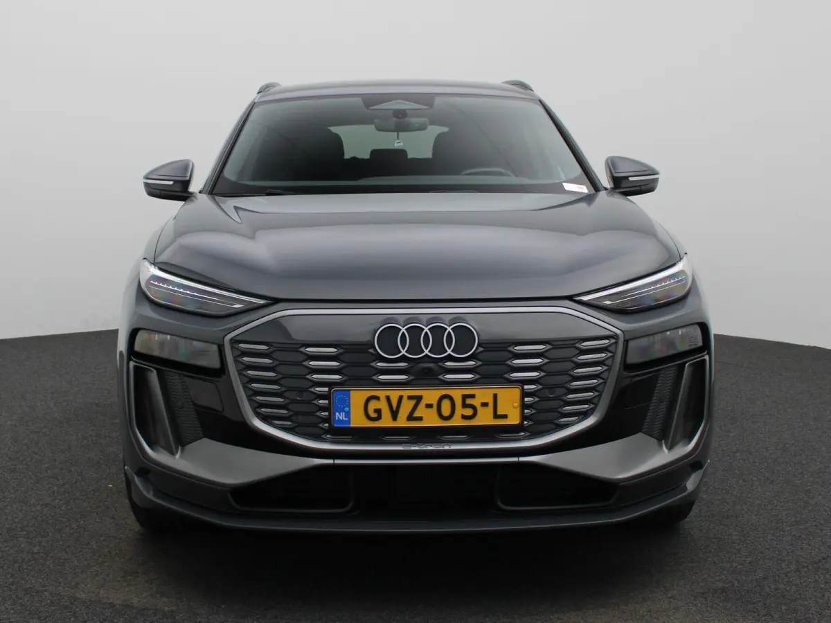 Launch edition 83 kWh 252 PK | Adaptive cruise control | Navigatie | Stuurverwarming | Stoelverwarming voor & achter | Elektrisch instel. voorstoelen | 360 Camera | Smartphone interface | MM