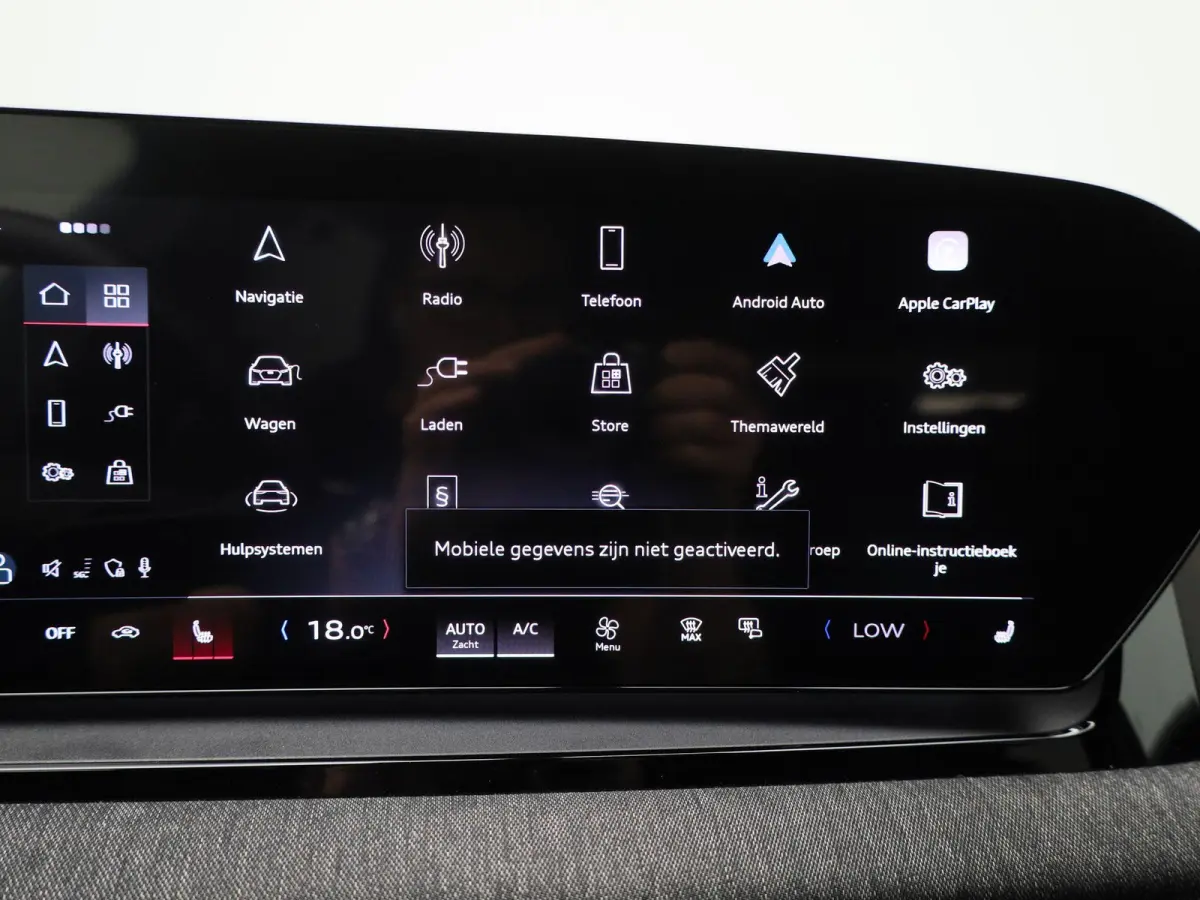 Launch edition 83 kWh 252 PK | Adaptive cruise control | Navigatie | Stuurverwarming | Stoelverwarming voor & achter | Elektrisch instel. voorstoelen | 360 Camera | Smartphone interface | MM
