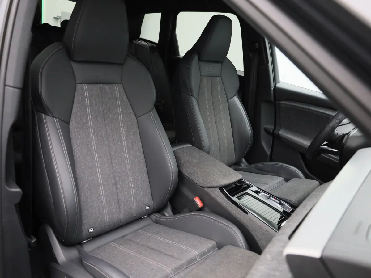 Launch edition 83 kWh 252 PK | Adaptive cruise control | Navigatie | Stuurverwarming | Stoelverwarming voor & achter | Elektrisch instel. voorstoelen | 360 Camera | Smartphone interface | MM