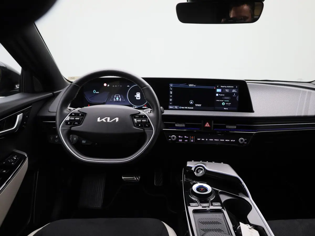 BEV 77,4 kWH GT Line AWD | 100% SOH | ACHTERUITRIJCAMERA | STOELVERWARMING | MERIDIAN AUDIO | STOELKOELING | HEAD-UP | STUURVERWARMING | ELEKTRISCHE ACHTERKLEP | MEMORY | APPLE CARPLAY - AND