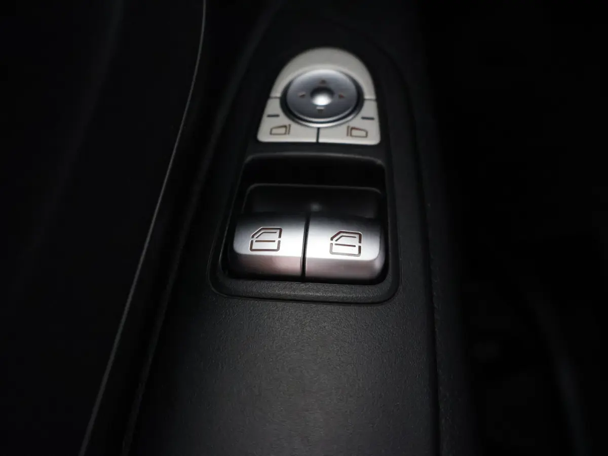 114 CDI | AUT. | L2 | Pro | Digitale Radio | Airco | Bijrijdersbank | Achterdeuren 180° | Cruisecontrol | Certified *