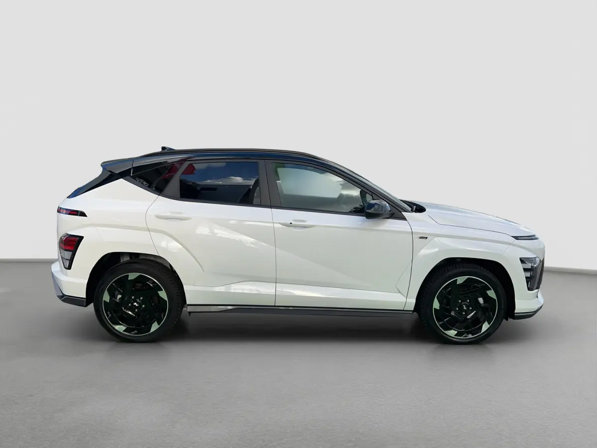 64.8 kWh 217pk N-Line Business | Carplay | Premium audio | Adaptive cruise controle | Dodehoek detectie | Keyless | Navigatie | Parkeersensoren | Camera | Stoelverwarming | Stuurverwarming |