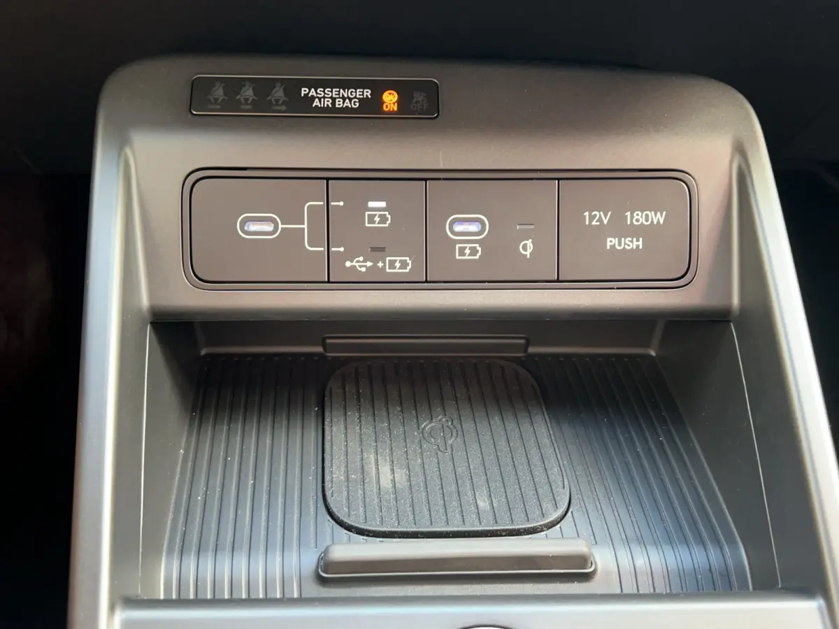 64.8 kWh 217pk N-Line Business | Carplay | Premium audio | Adaptive cruise controle | Dodehoek detectie | Keyless | Navigatie | Parkeersensoren | Camera | Stoelverwarming | Stuurverwarming |