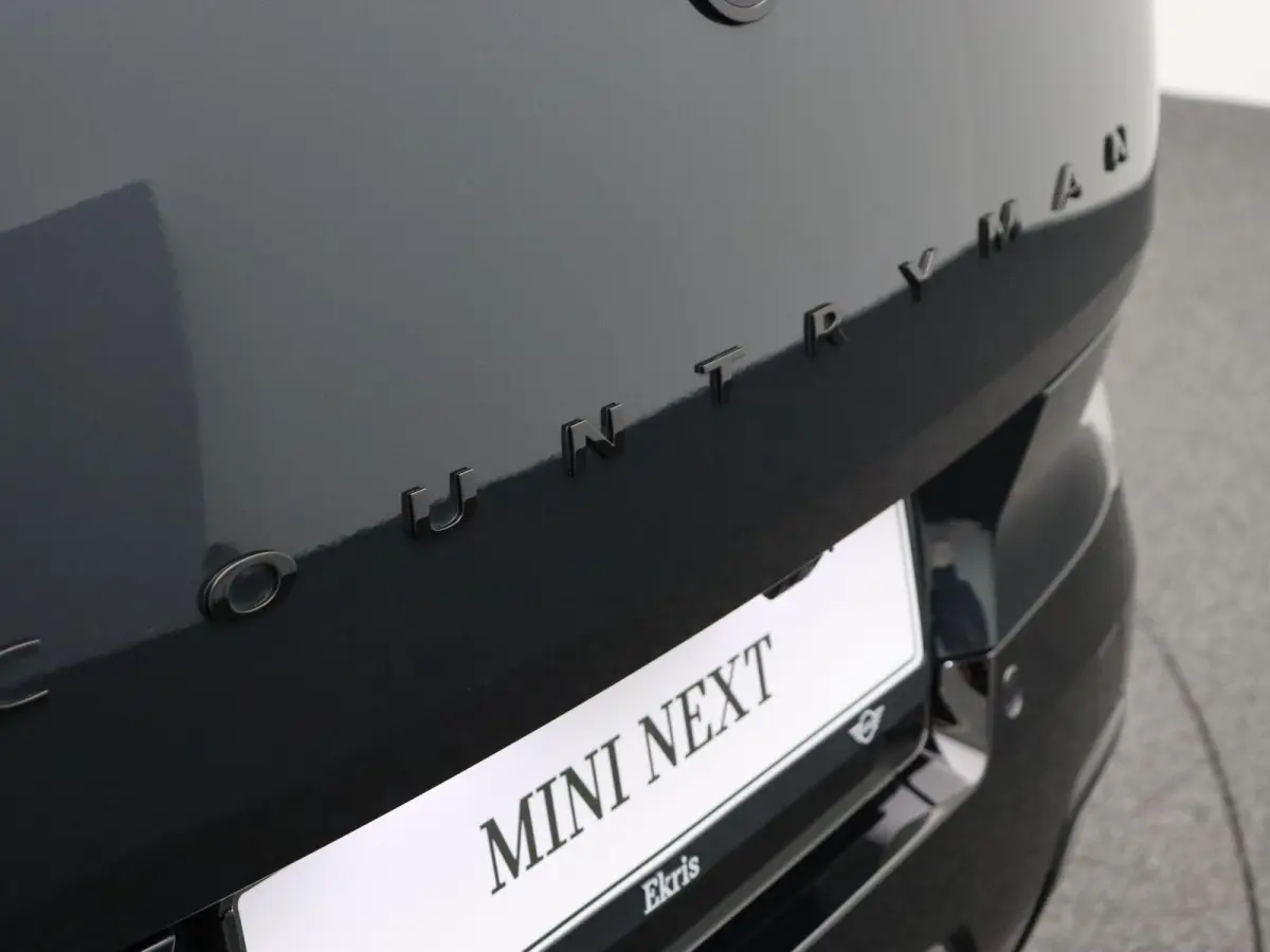 E JCW Pakket + Pakket XL + SoH 100% + Glazen panoramadak + Driving Assistant Professional + Parking Assistant Plus + Harman Kardon + Comfort Access + 20''