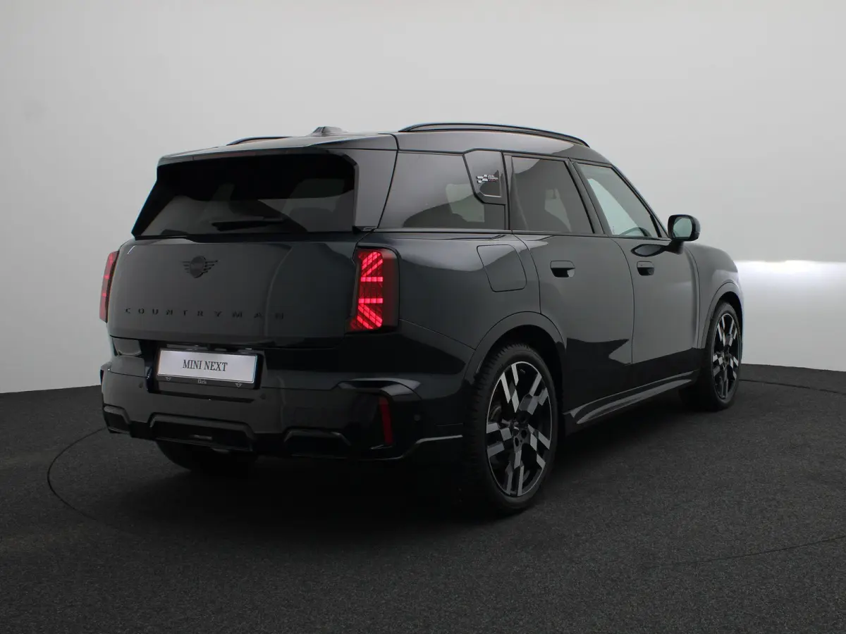 E JCW Pakket + Pakket XL + SoH 100% + Glazen panoramadak + Driving Assistant Professional + Parking Assistant Plus + Harman Kardon + Comfort Access + 20''